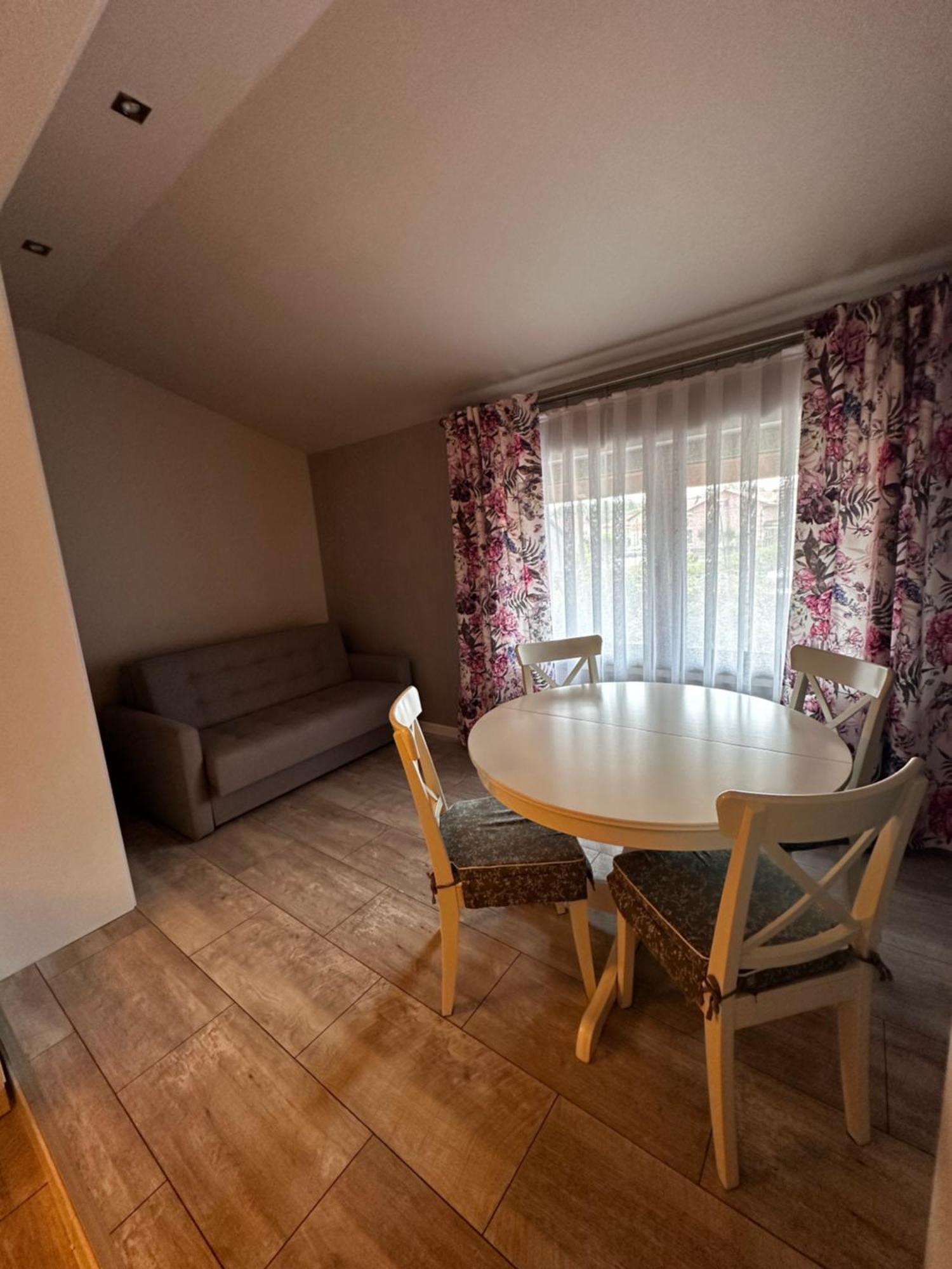 Apartamenty Czerwona Roza Wieprz  Eksteriør billede